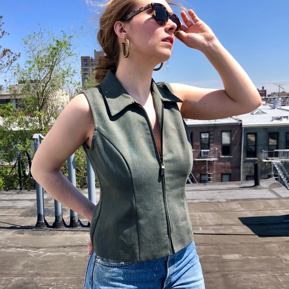 SOLD 🔴 Vintage 👽 90s Zip-Up Blouse - Picture 2 of 4